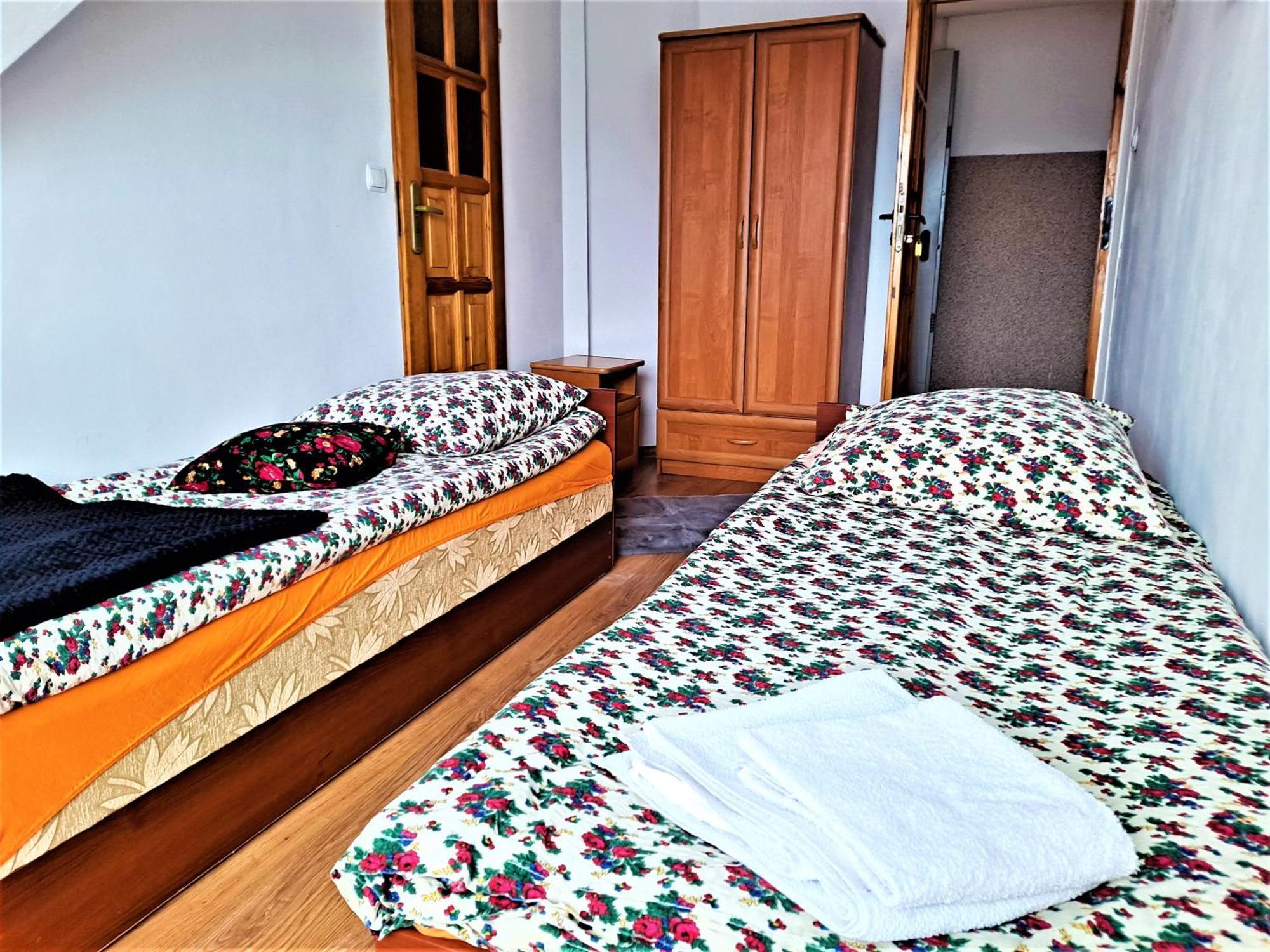 "Harnas" Zab-Bustryk Hotel Phòng bức ảnh