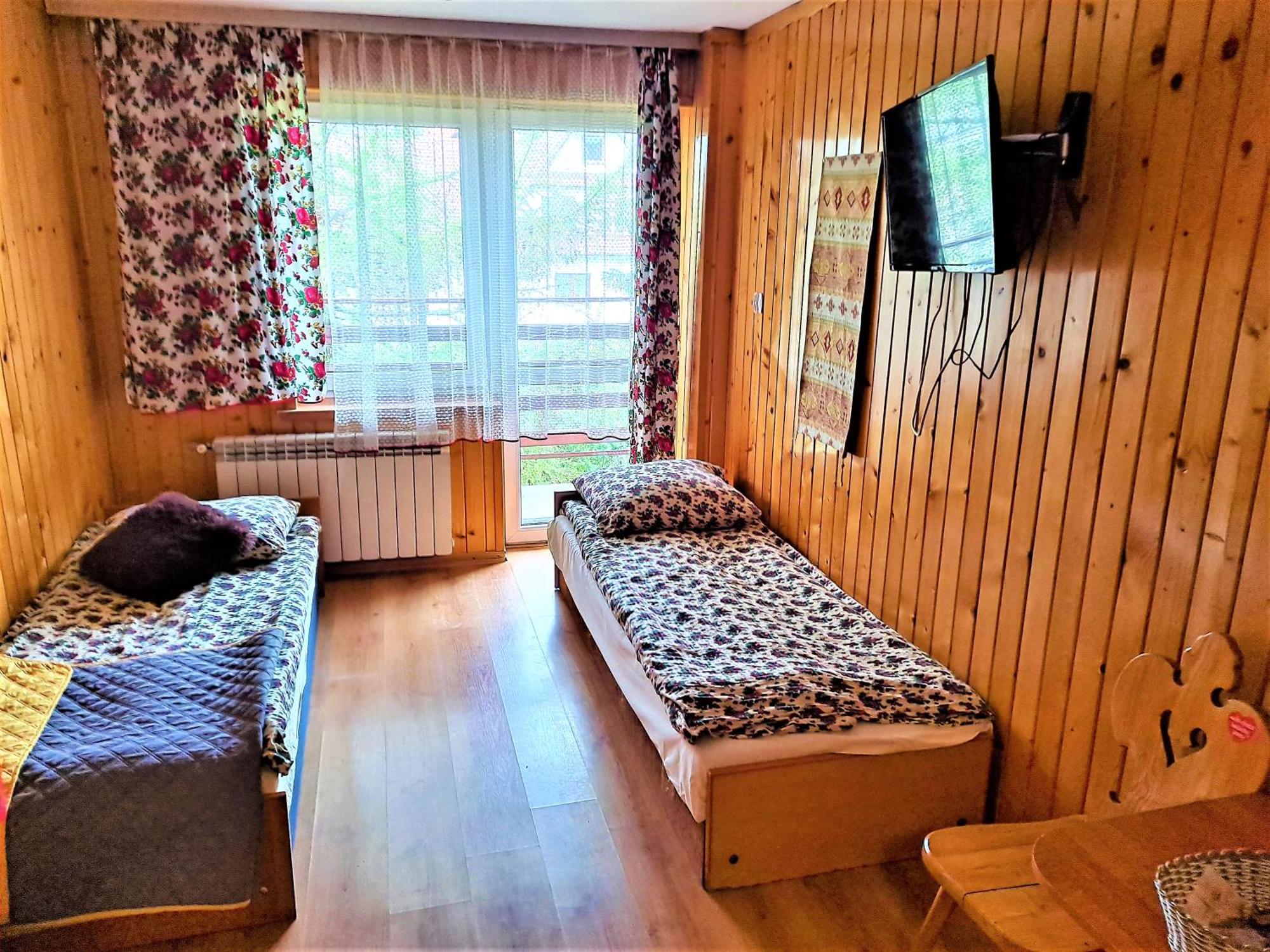 "Harnas" Zab-Bustryk Hotel Phòng bức ảnh